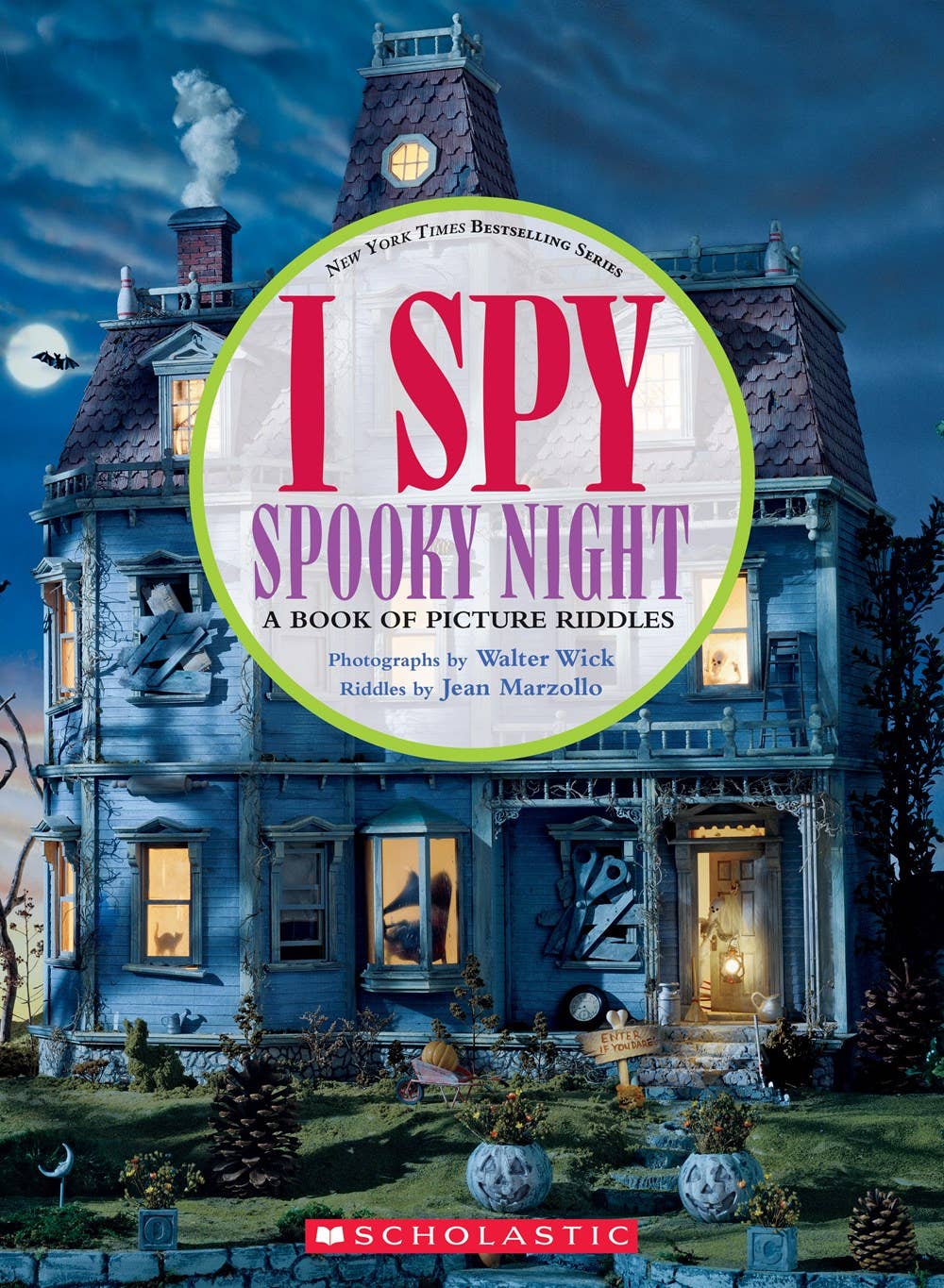 I Spy Spooky Night:  A Book of Picture Riddles - Photographs by Walter Wick; Riddles by Jean Marzollo