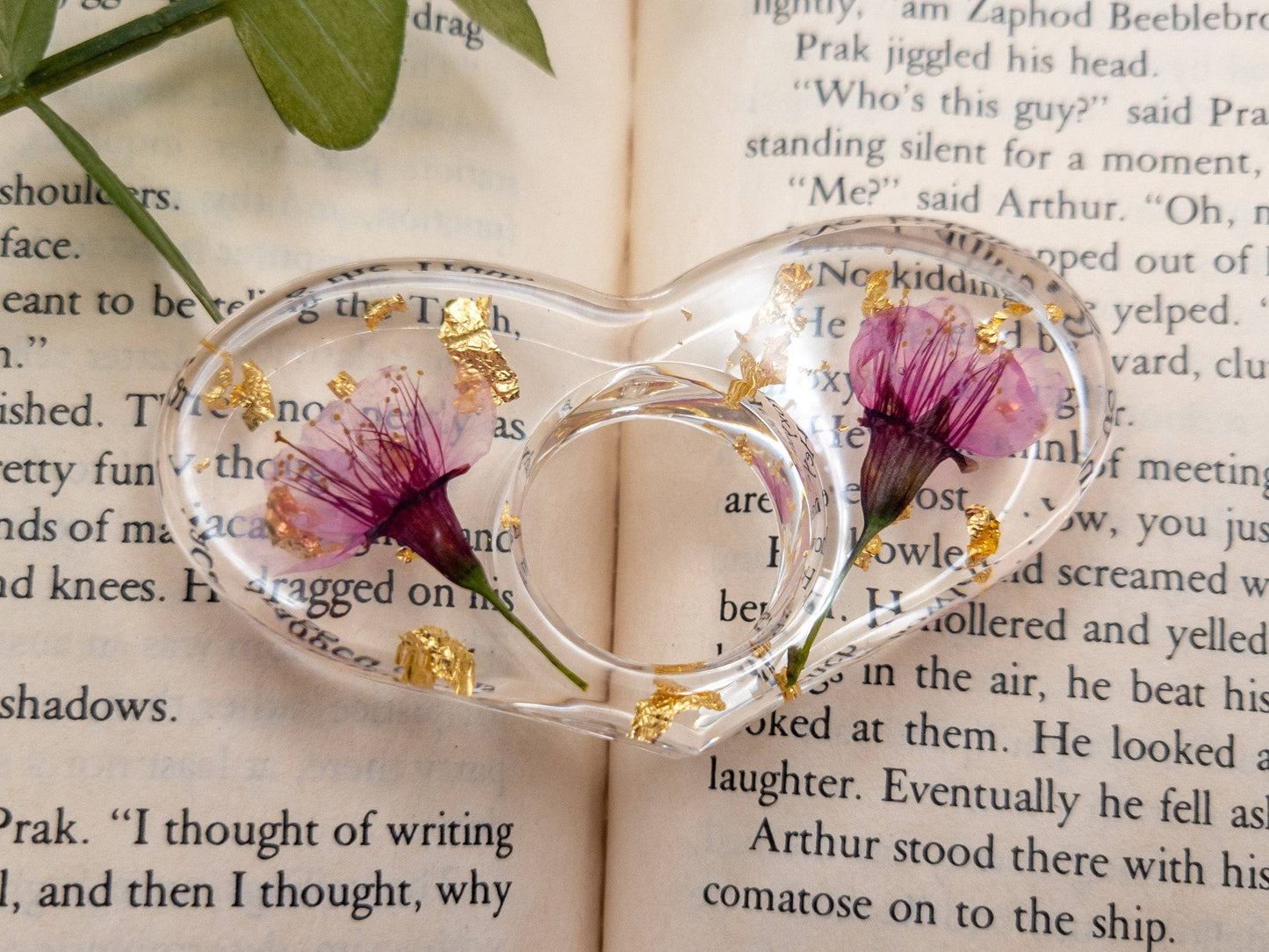 Floral Book Page Holder (Dark Purple)