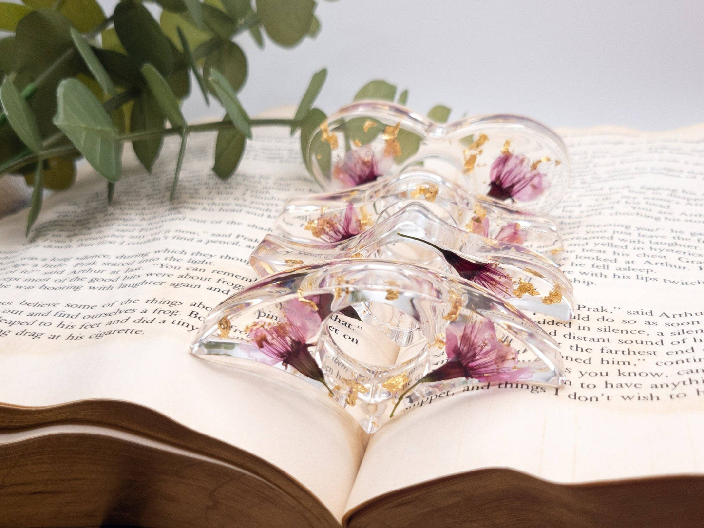 Floral Book Page Holder (Dark Purple)