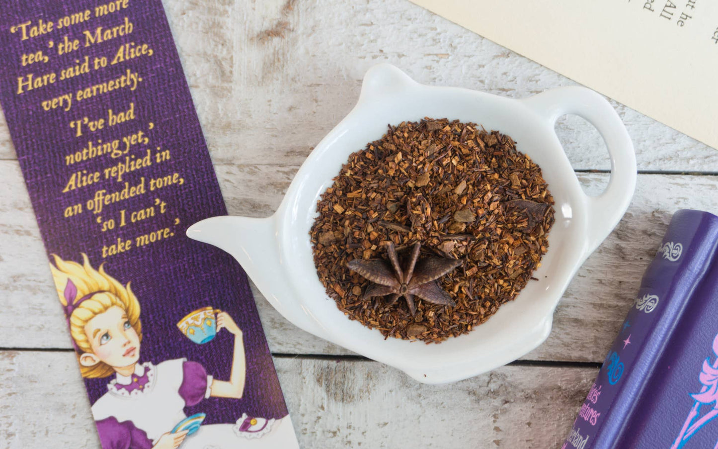 Alice in Wonderland - Punny Loose Tea with Bookmark