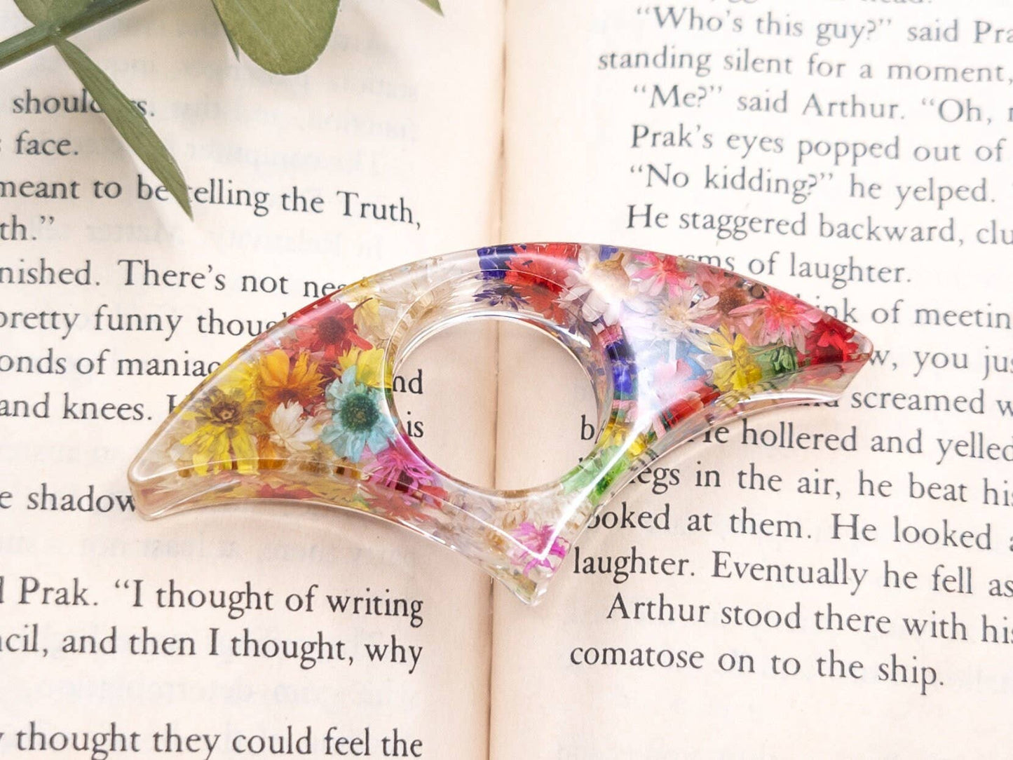 Floral Book Page Holder, Flower Thumb Page Spreader