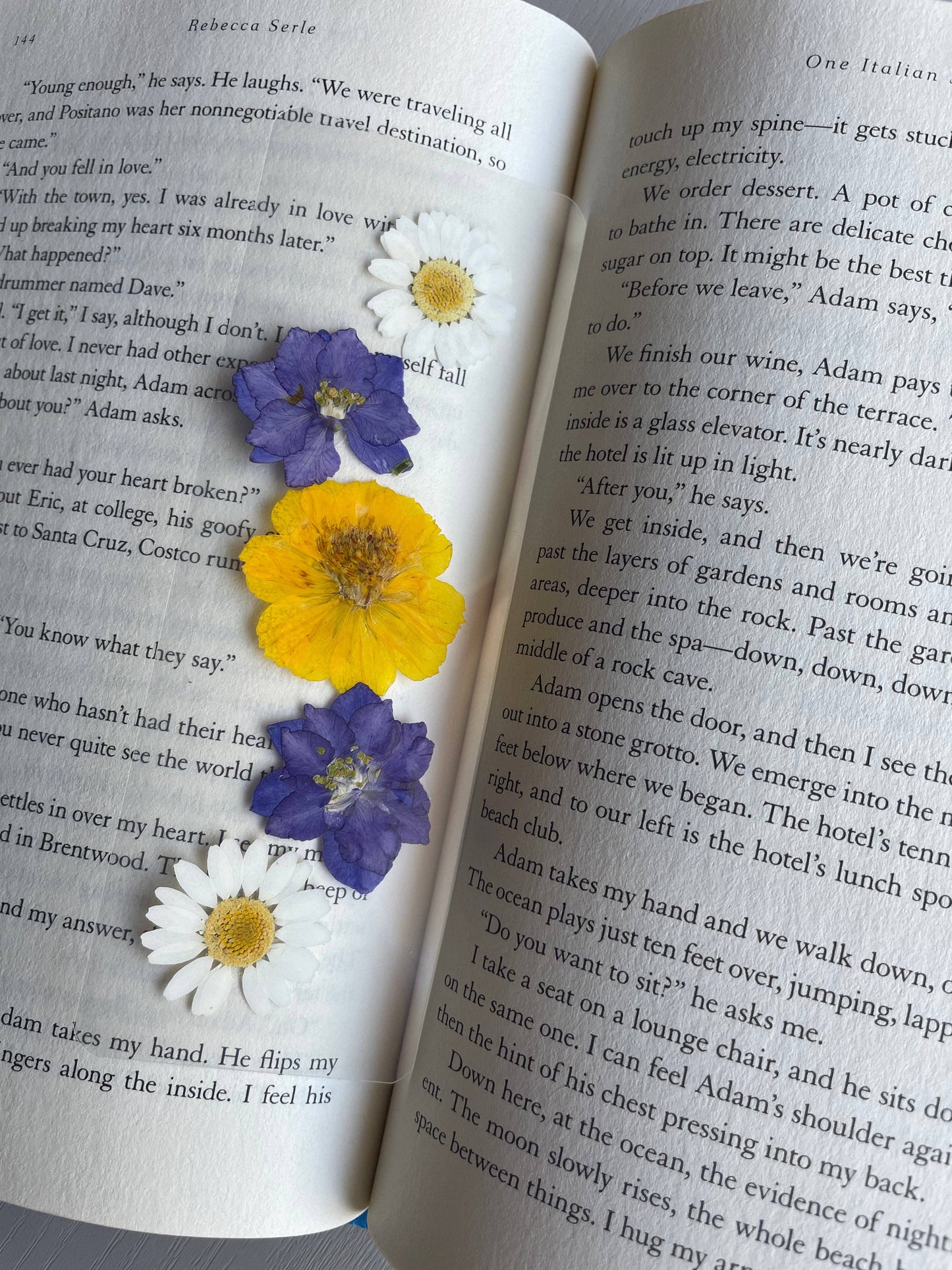 Violet Sorrengail Bookmark